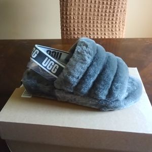 Ugg slippers new in box grey size 8 grey